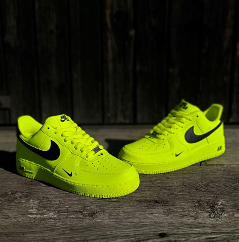 nike air force neon grün